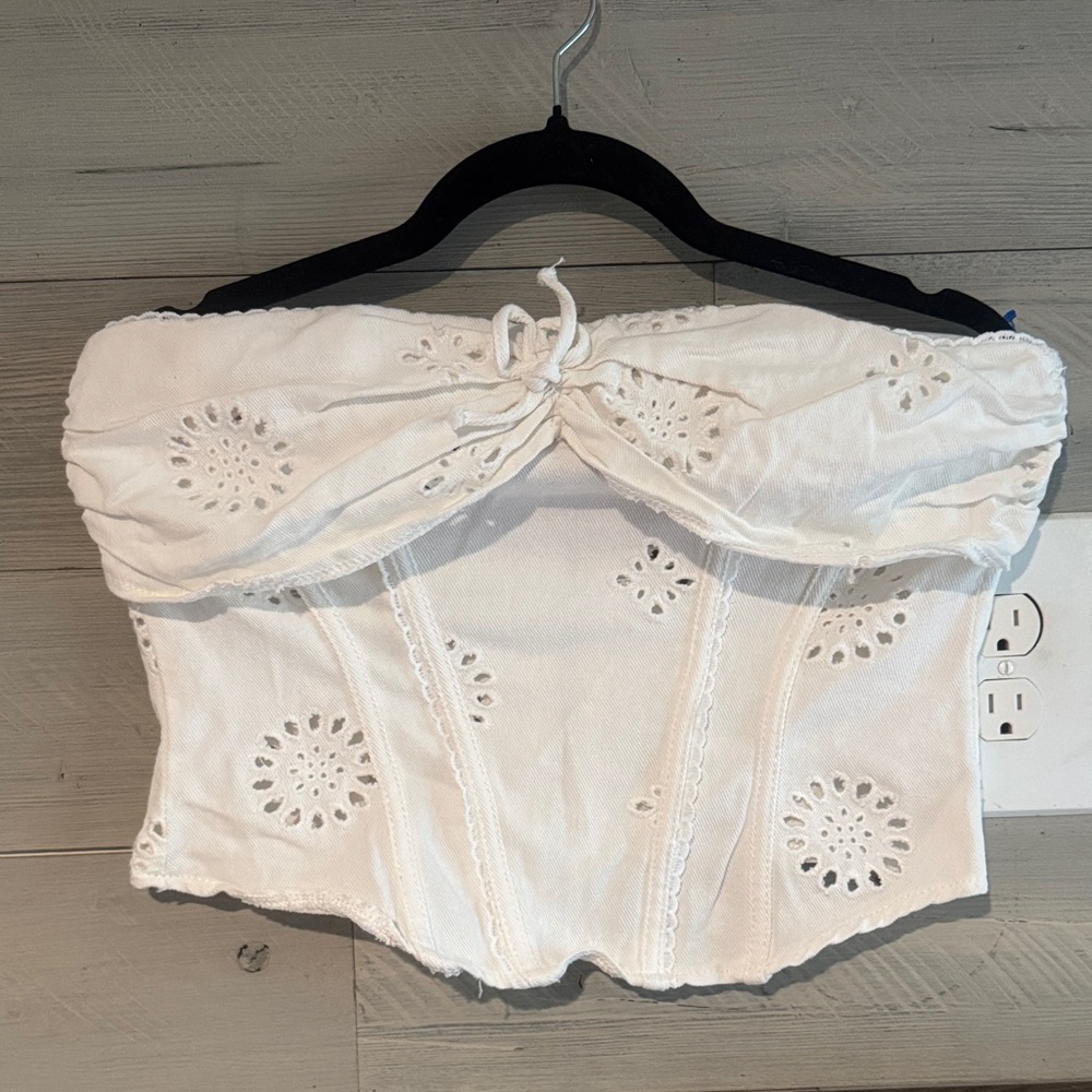 PrettyLittleThing Cream Eyelet Off-Shoulder Crop Top